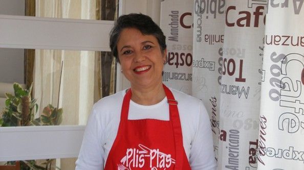 Inma Platos Plis Plas – Entrevista de Kuchen House Cocinas en Hablamos con Inma Platos Plis Plas - Entrevista de Kuchen House Cocinas en Hablamos con