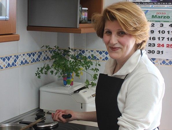 Julia un poco de si misma en cada una de sus recetas | Hablamos con … Entrevistas Kuchen House | Cocinas Alemanas | Armario Alemán Julia un poco de si misma en cada una de sus recetas | Hablamos con ... Entrevistas Kuchen House | Cocinas Alemanas | Armario Alemán