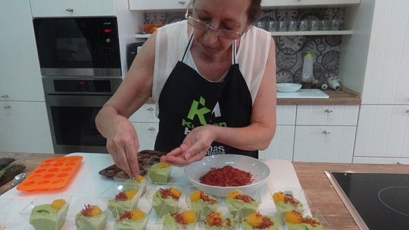 Crema de Guisantes y Gelée de Naranjas de Las Recetas Fáciles de María | Taller de cocina Kuchen House Crema de Guisantes y Gelée de Naranjas de Las Recetas Fáciles de María | Taller de cocina Kuchen House