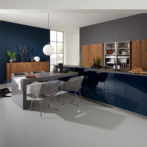 Nova Lack 73T - Tiefblau Hochglanz / Legno 59T - Eiche Trüffel